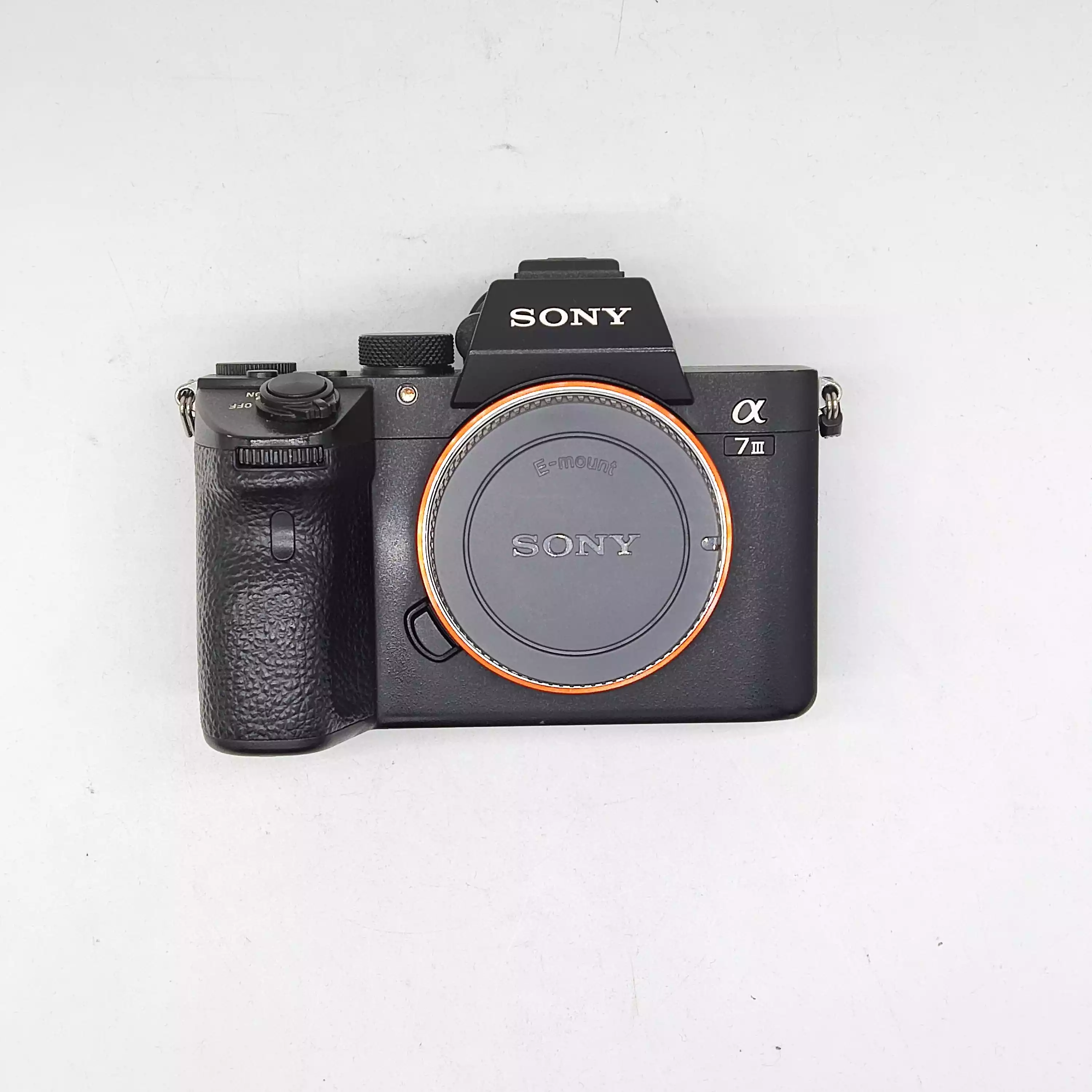دوربین حرفه ای سونی | Sony A7 iii body دست دو